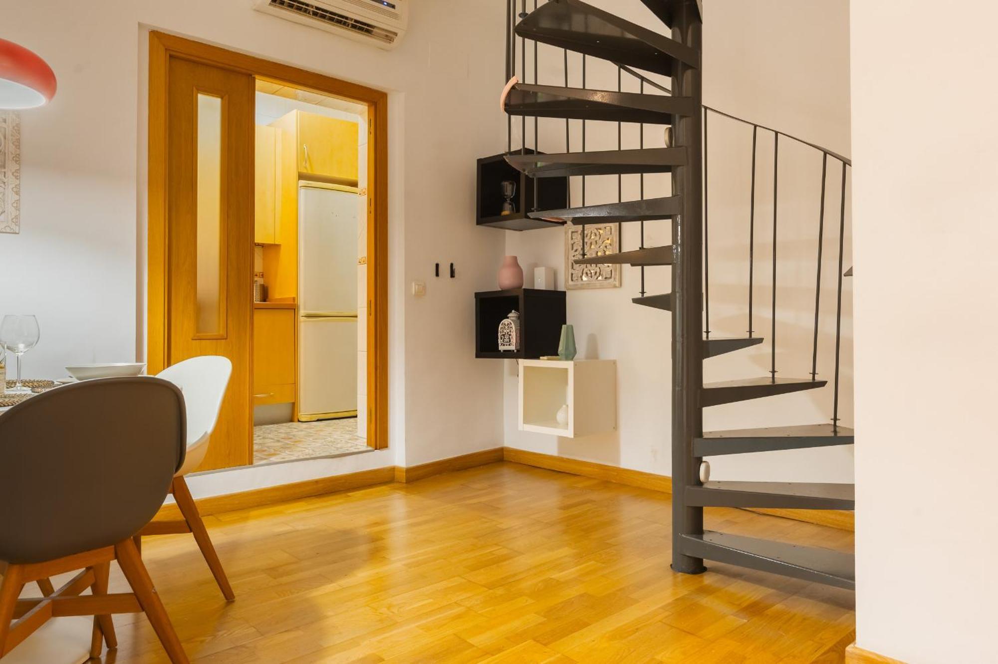 セビリアDuplex Moderno Alamedaアパートメント エクステリア 写真
